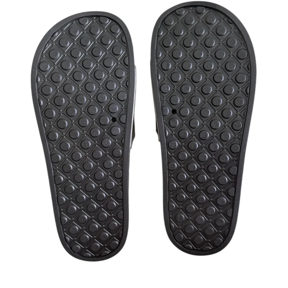 NWOT, Men’s Graphic Slides, 46‎
